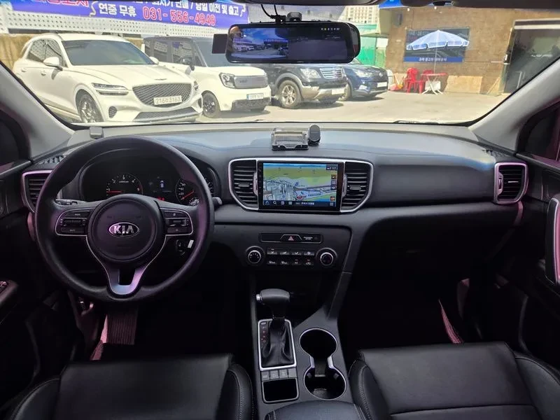 Kia Sportage Diesel 2.0 4Wd Trendy, снимка 7 - Автомобили и джипове - 56118504