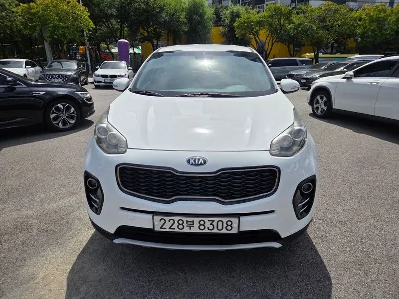 Kia Sportage Diesel 2.0 4Wd Trendy, снимка 2 - Автомобили и джипове - 56118504