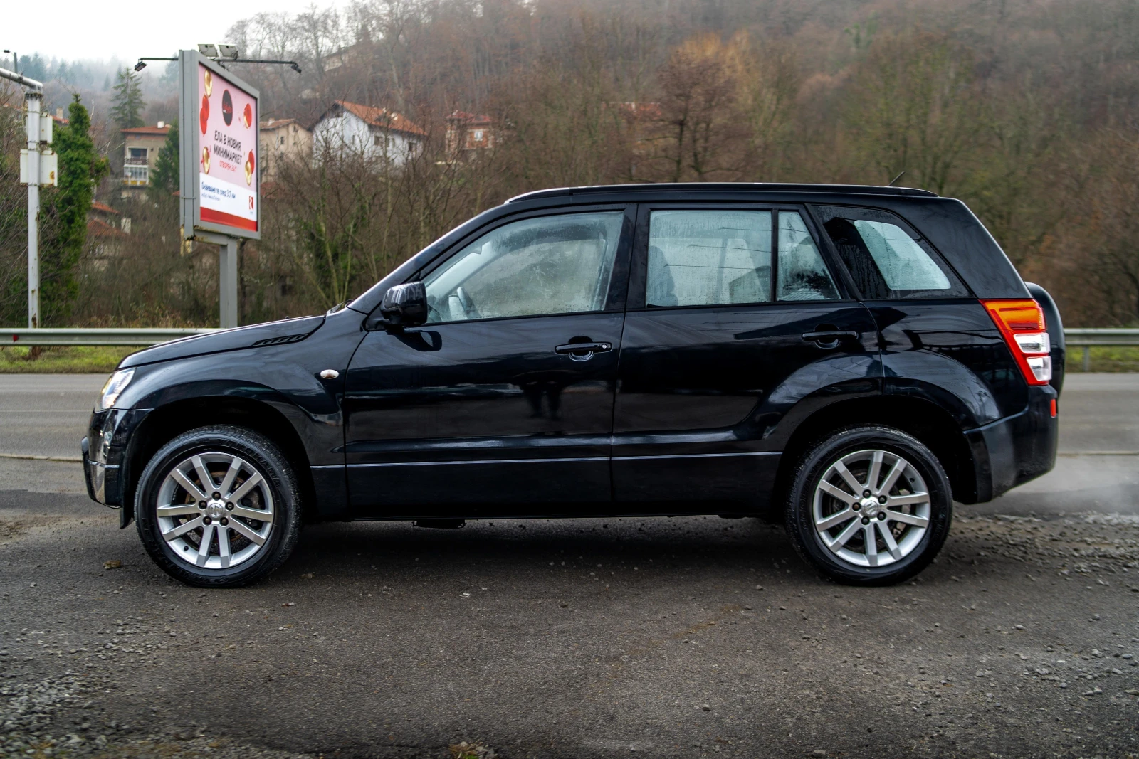 Suzuki Grand vitara 2.0i 140к.с AUTOMATIC | ПРОДАВА СЕ С ГАРАНЦИЯ!  - изображение 3