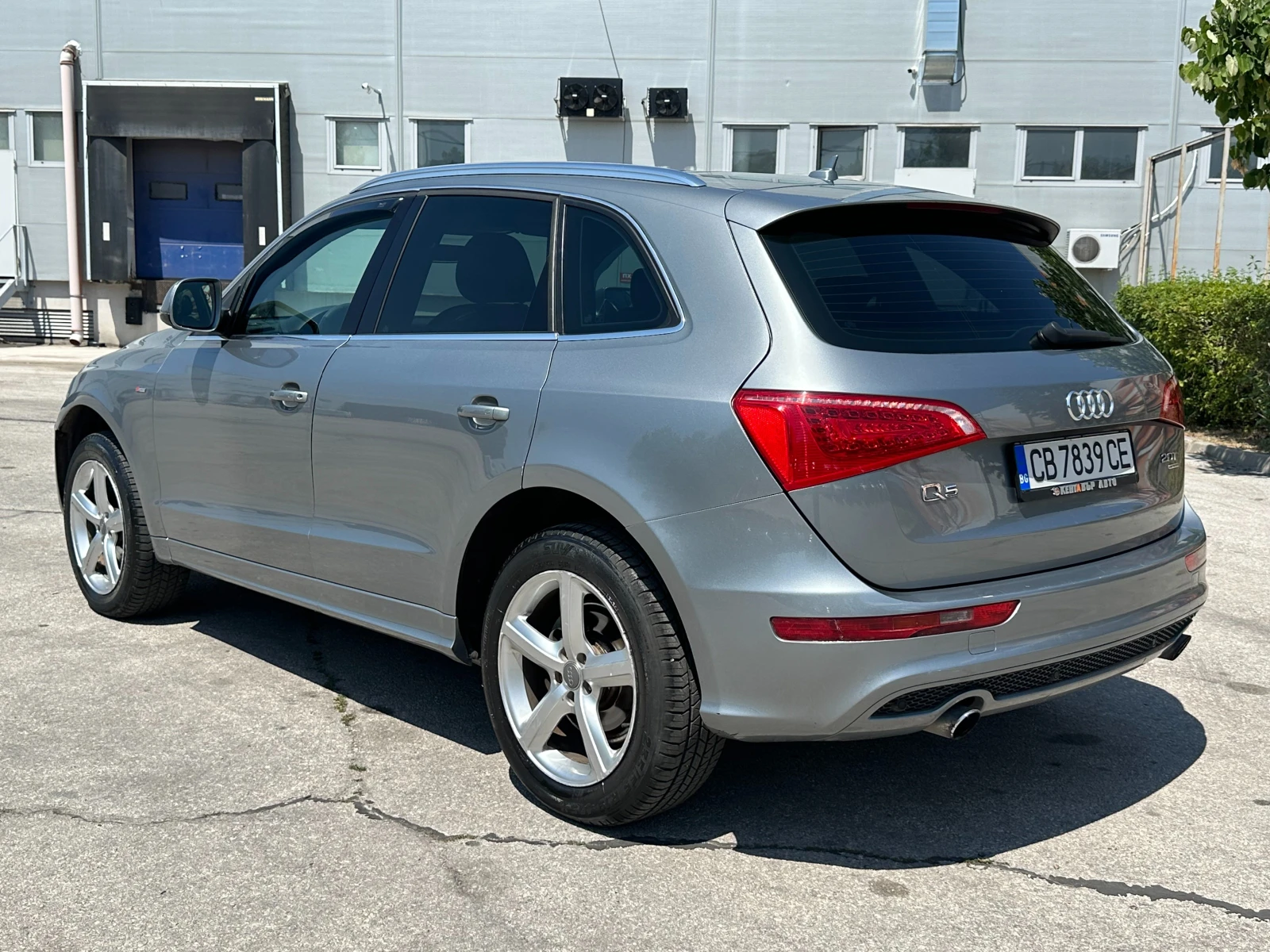 Audi Q5 2.0TSI 211кс - изображение 3