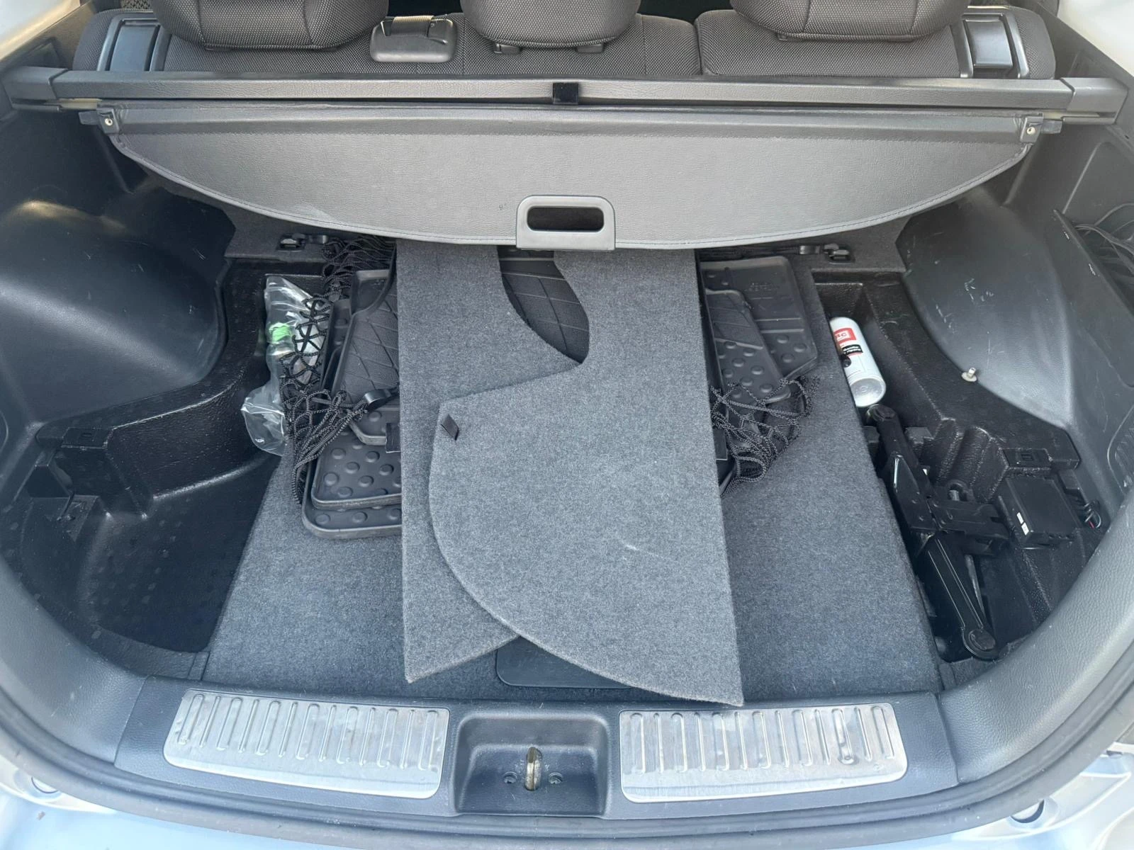 Mitsubishi Outlander 2.0i-136к.с. 4x4/ Газ-LPG/ Парктроник/ ИТАЛИЯ - изображение 8