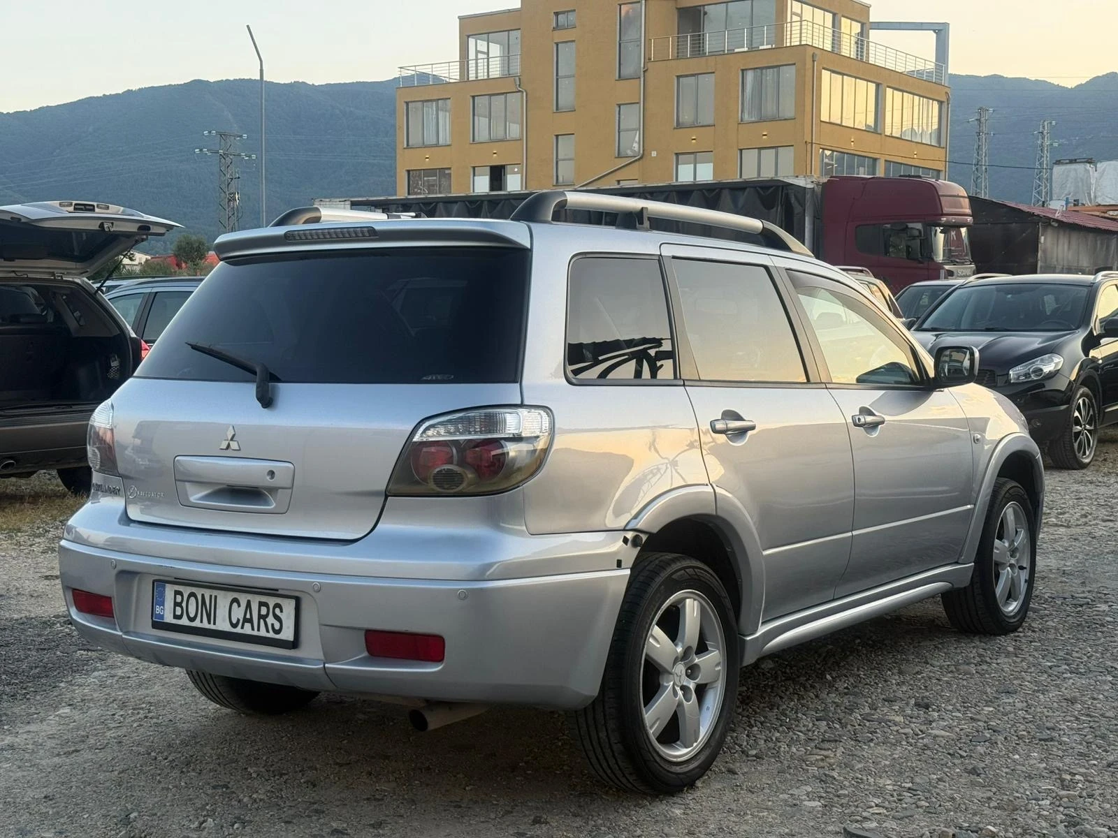Mitsubishi Outlander 2.0i-136к.с. 4x4/ Газ-LPG/ Парктроник/ ИТАЛИЯ - изображение 5