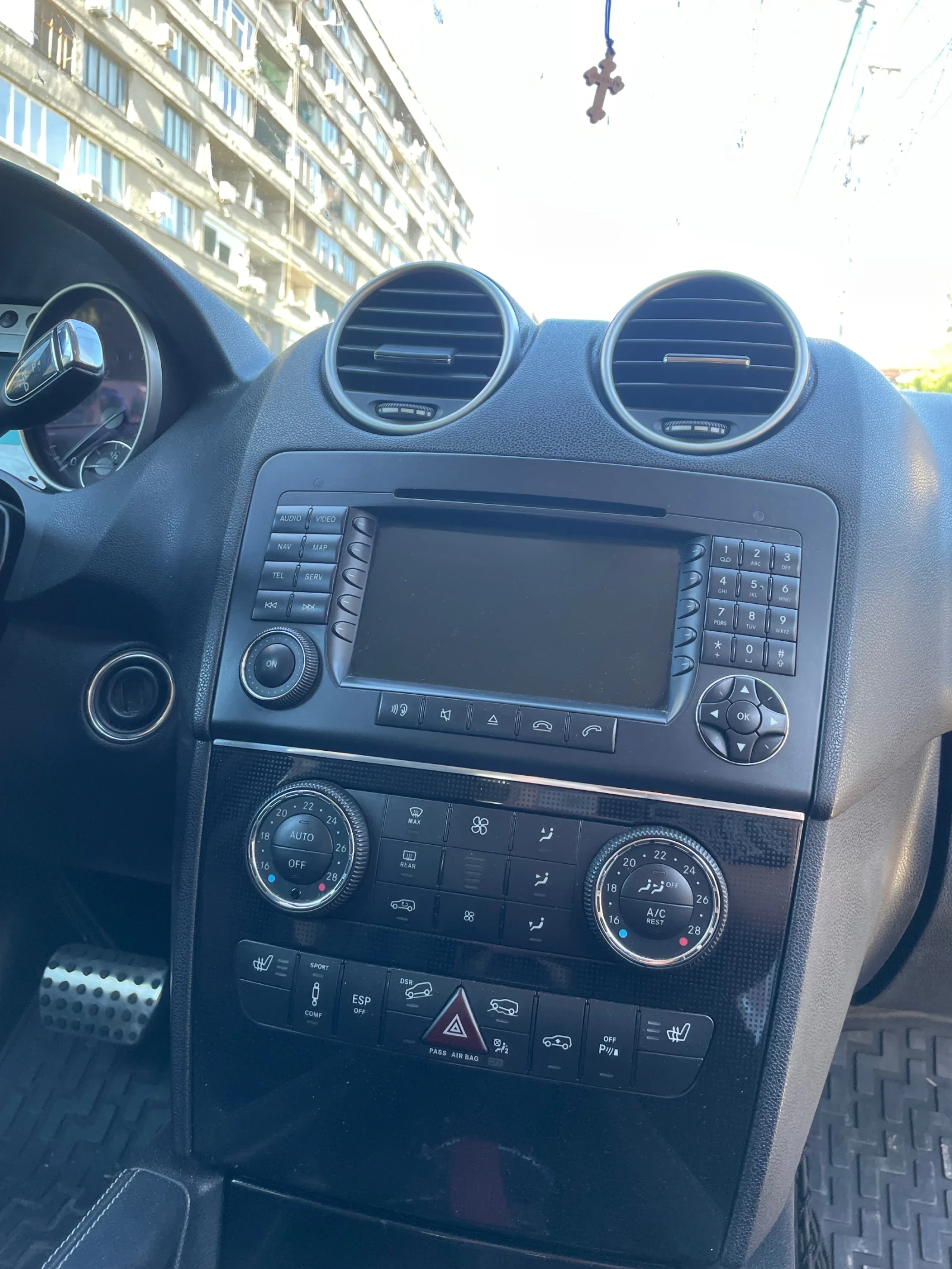 Mercedes-Benz ML 320  - изображение 5