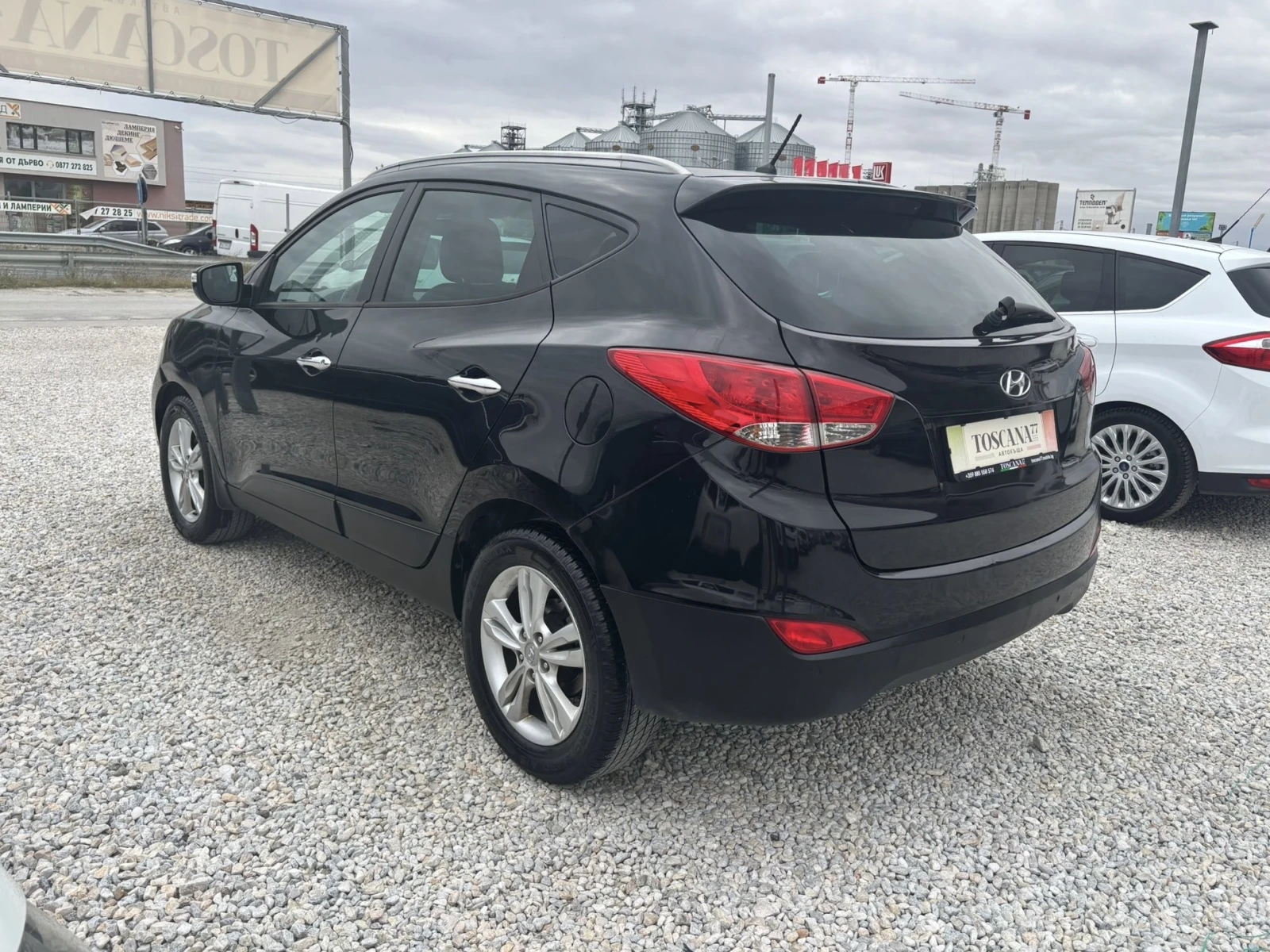 Hyundai IX35 1.7crdi* Кожа* Подгрев* Сервизна История*  - изображение 3