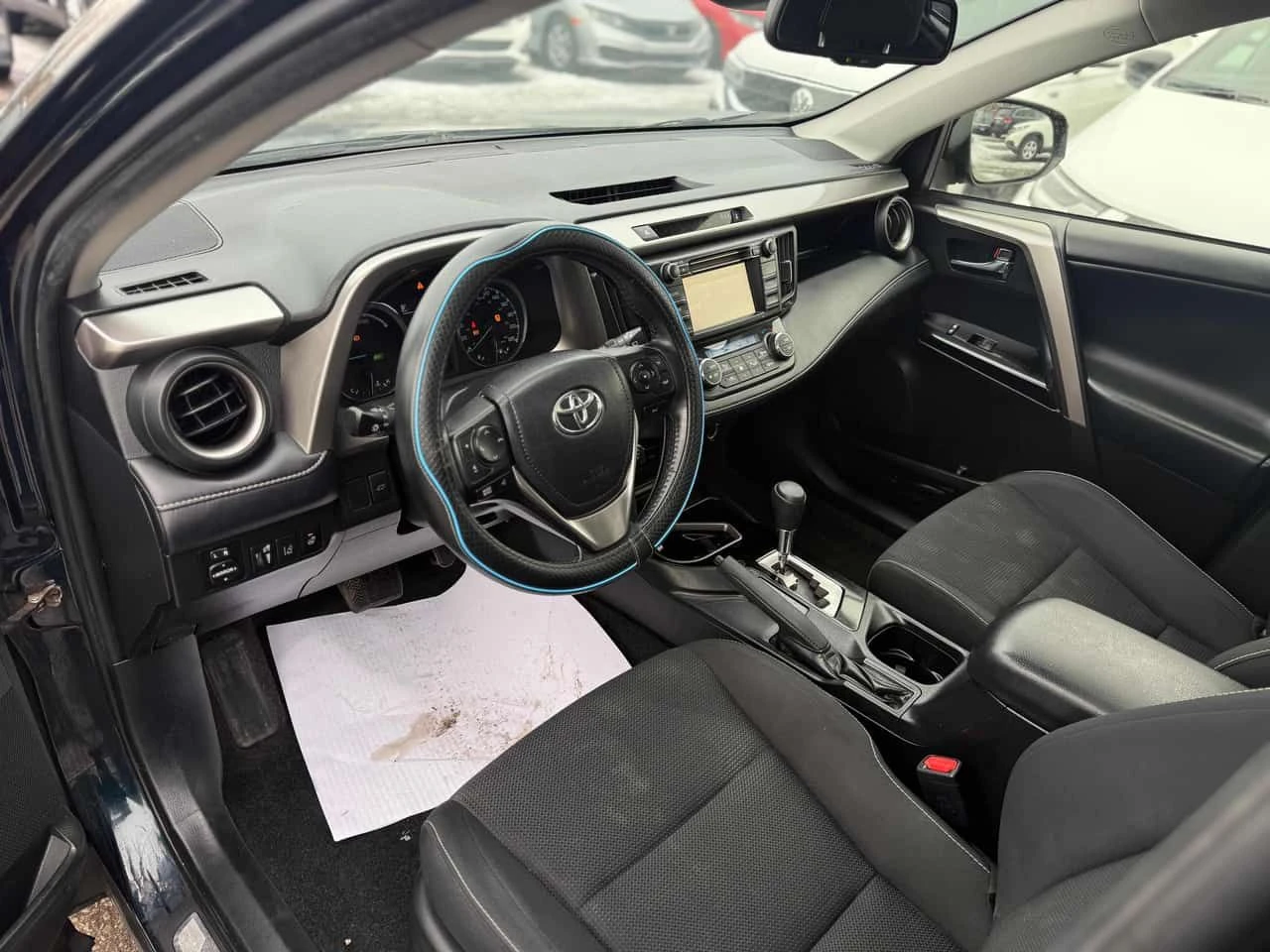 Toyota Rav4 HYBRID LE+ AWD * ПОДГРЕВ НА ВОЛАН/СЕДАЛКИ* КАМЕРА*, снимка 5 - Автомобили и джипове - 53734588