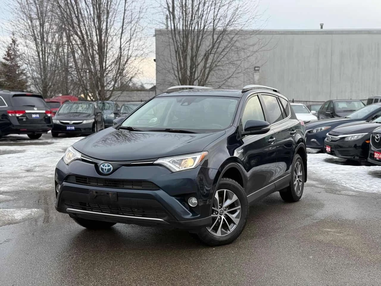 Toyota Rav4 HYBRID LE+ AWD * ПОДГРЕВ НА ВОЛАН/СЕДАЛКИ* КАМЕРА*