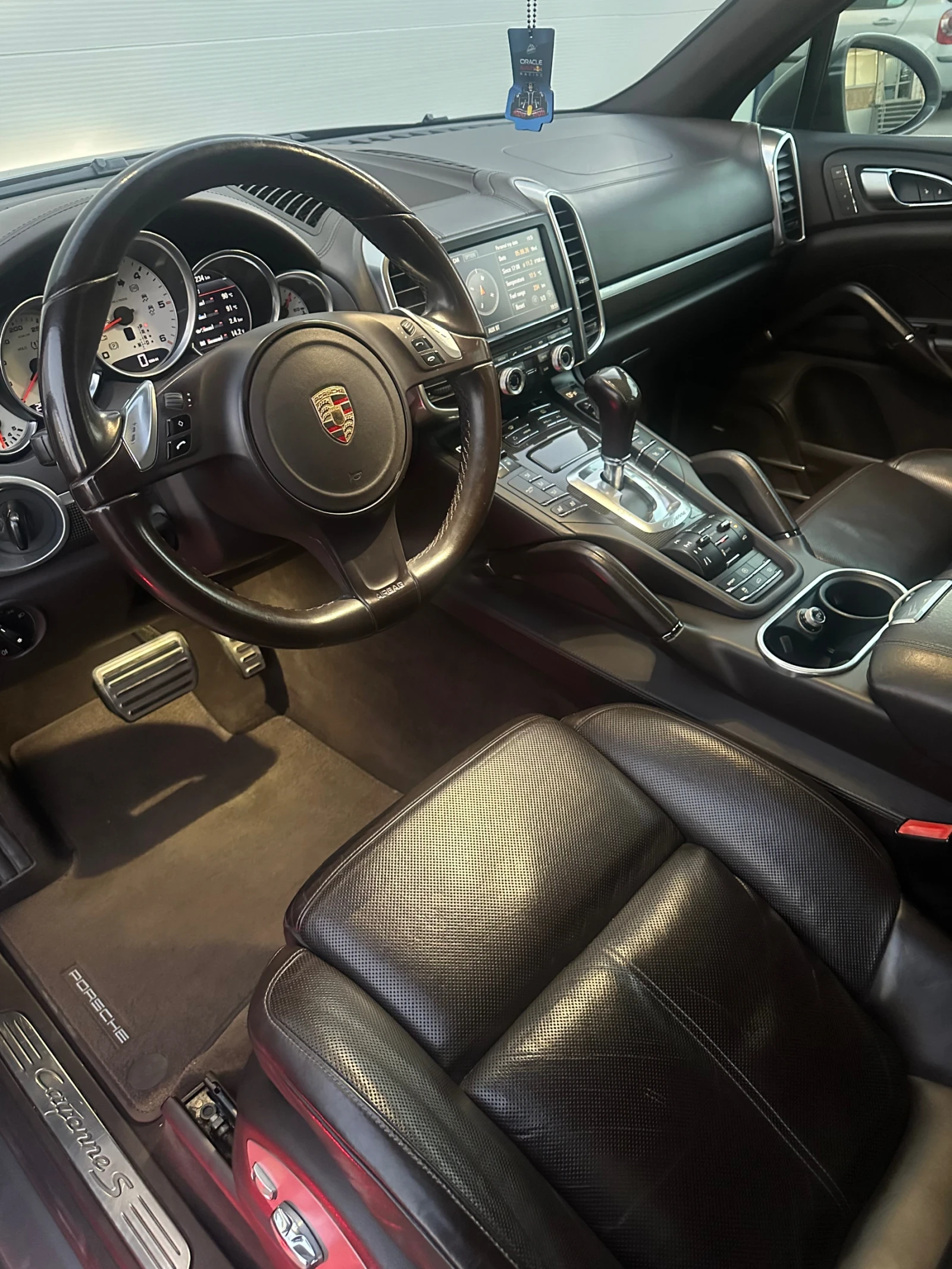 Porsche Cayenne, снимка 8 - Автомобили и джипове - 54910667