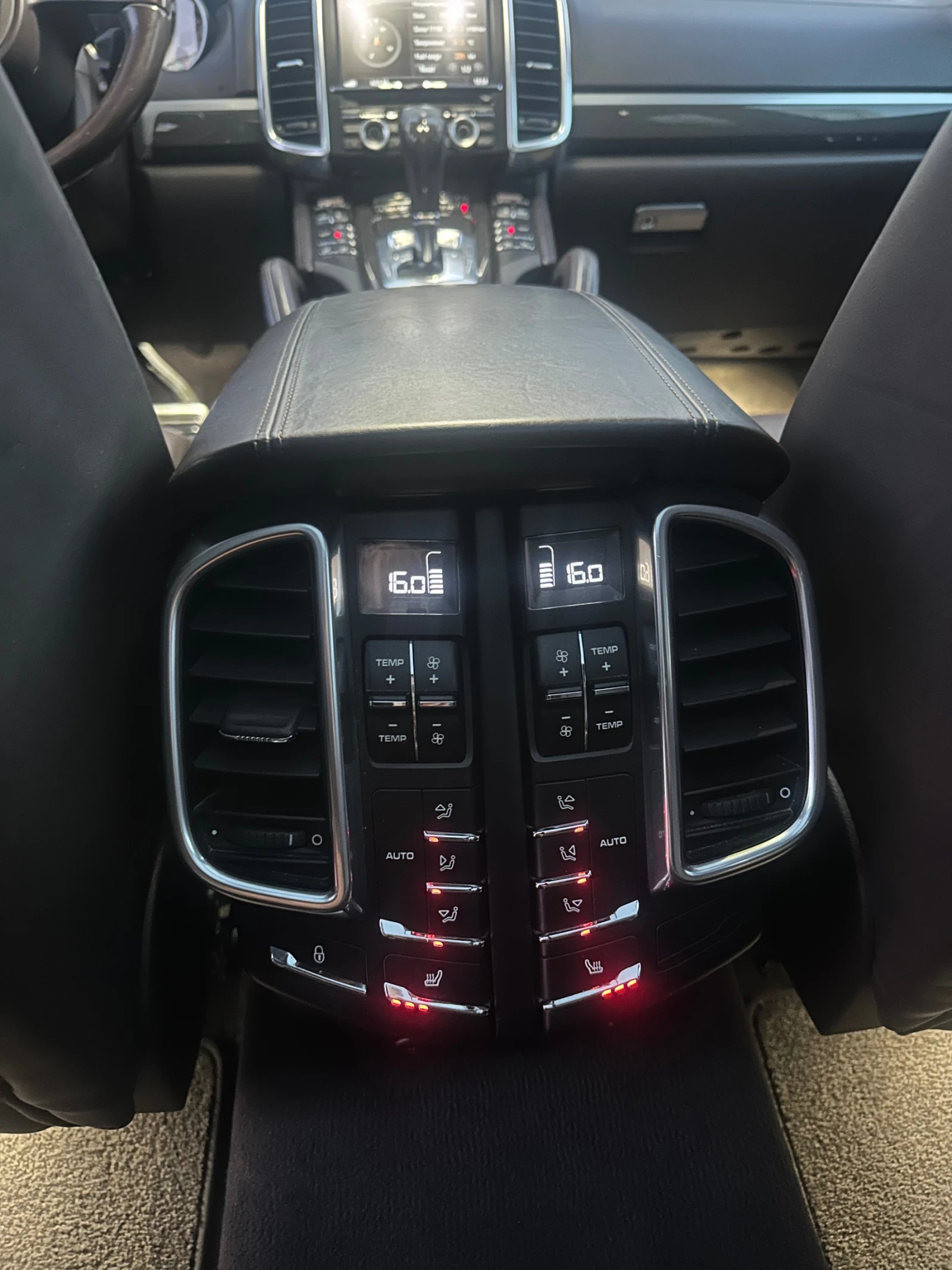 Porsche Cayenne, снимка 15 - Автомобили и джипове - 54910667