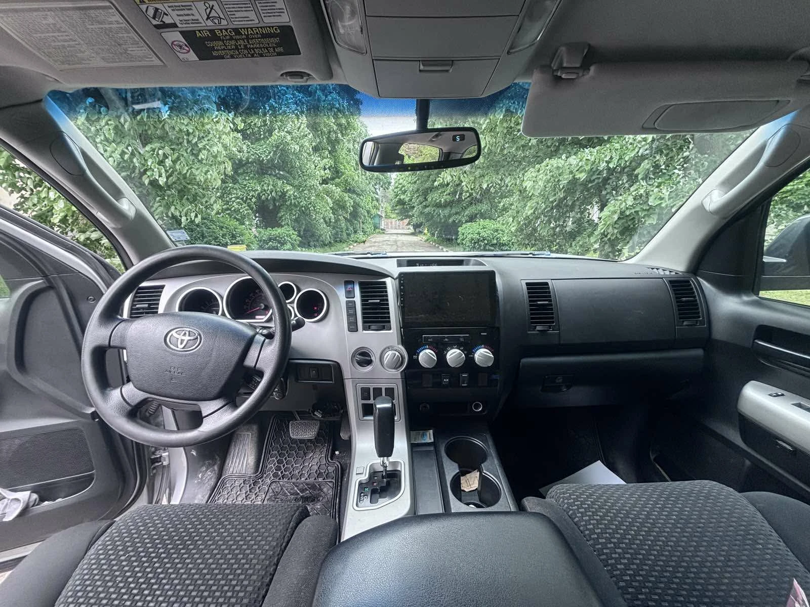 Toyota Tundra, снимка 3 - Автомобили и джипове - 54551188