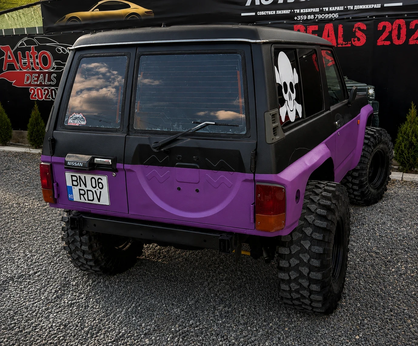 Nissan Patrol Y60| M57| ДЪРПАНИ МОСТОВЕ| 300HP| TOP| ЛИЗИНГ, снимка 7 - Автомобили и джипове - 55225644