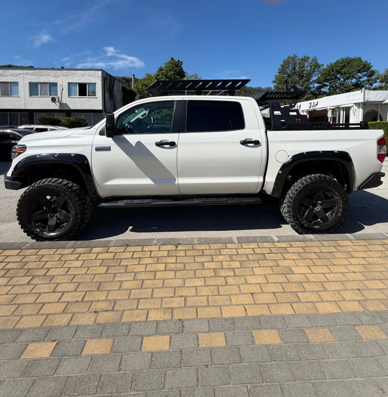 Toyota Tundra, снимка 3 - Автомобили и джипове - 55301515