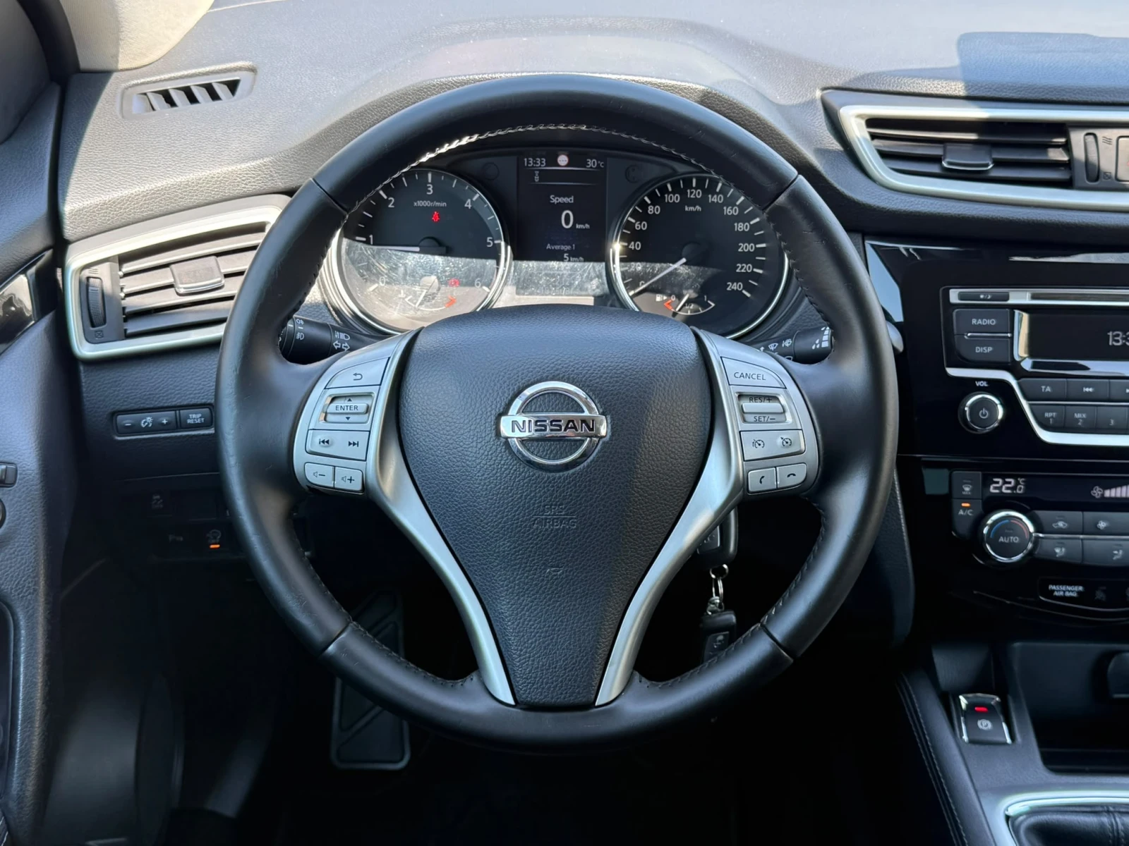Nissan Qashqai 1.5dci 6ck. TOП СЪСТОЯНИЕ !!!!!, снимка 12 - Автомобили и джипове - 55626380
