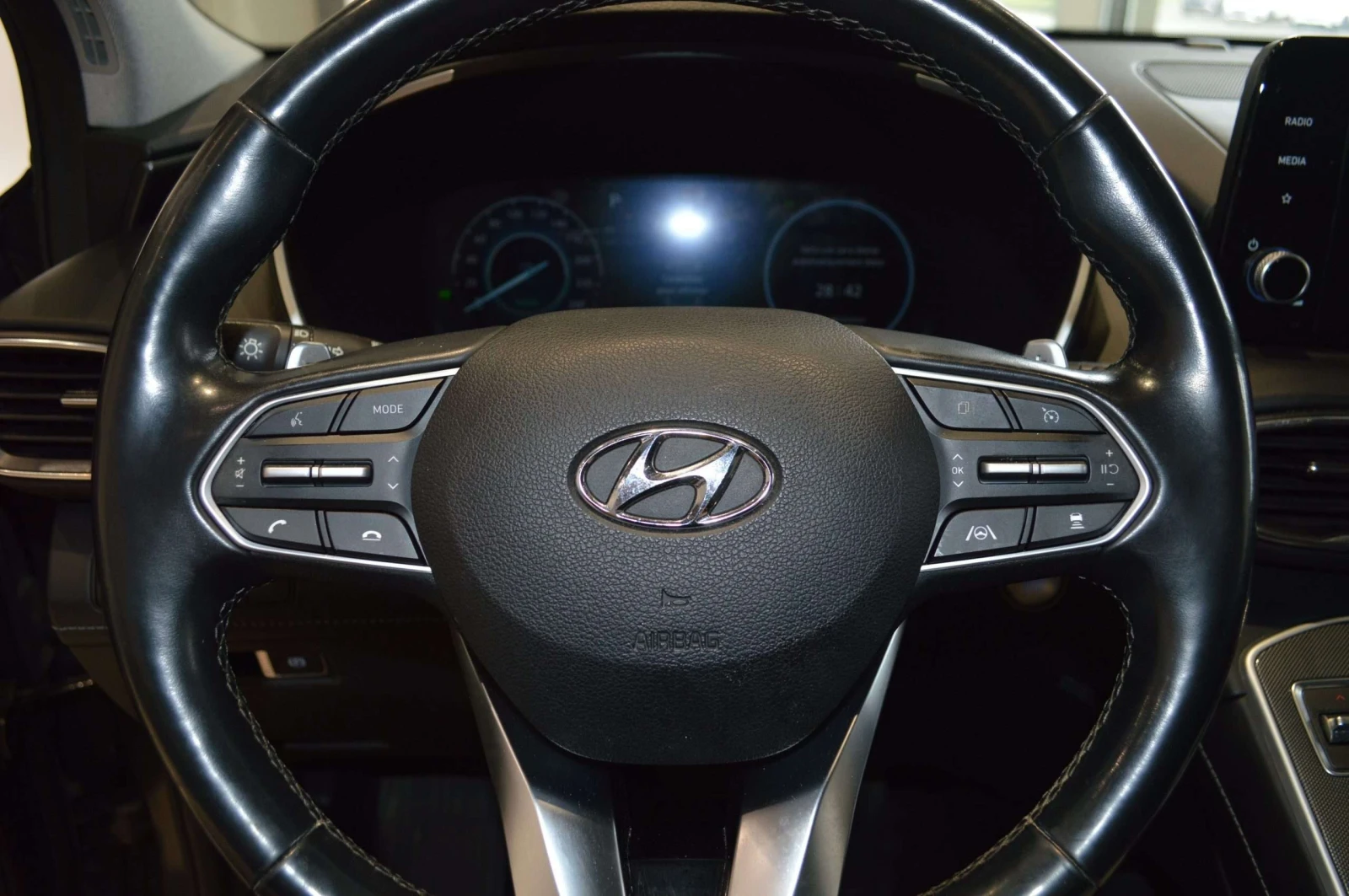Hyundai Santa fe  limited PHEV * CARFAX * ��� ������������ ������ | Mobile.bg � ����������� 17