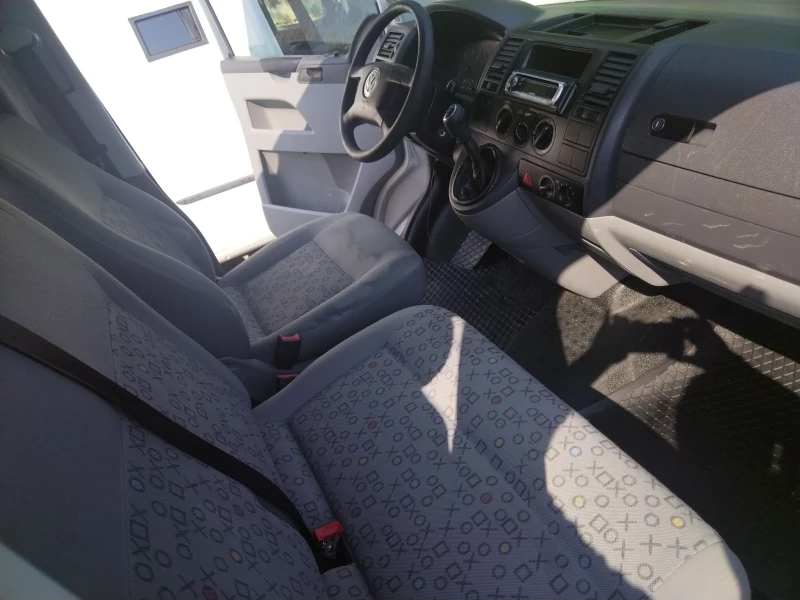VW Transporter Клима, 9 места, 1.9-105 к. с. Caravelle. , снимка 9 - Бусове и автобуси - 50568196