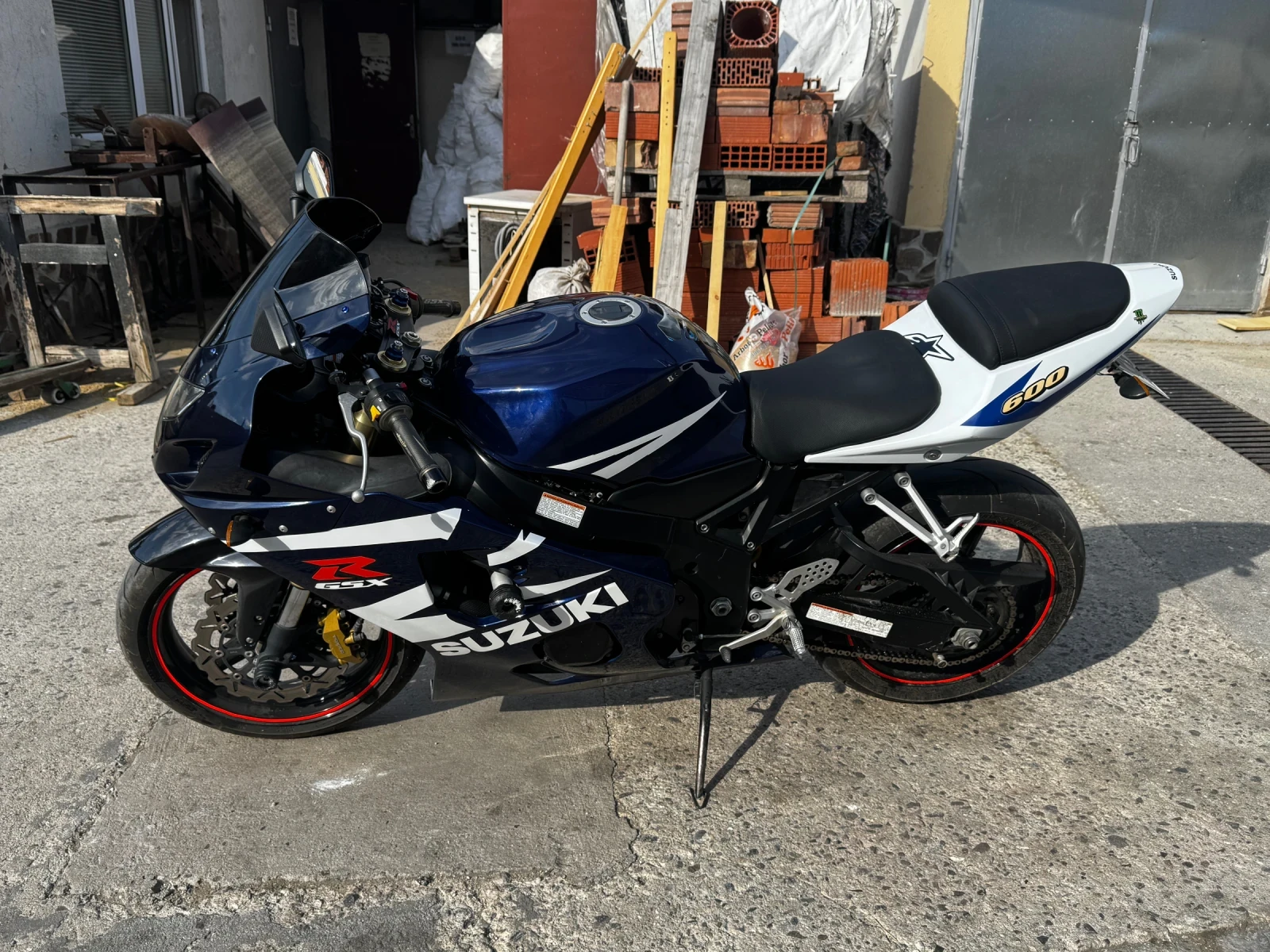 Suzuki Gsxr 600 - изображение 2