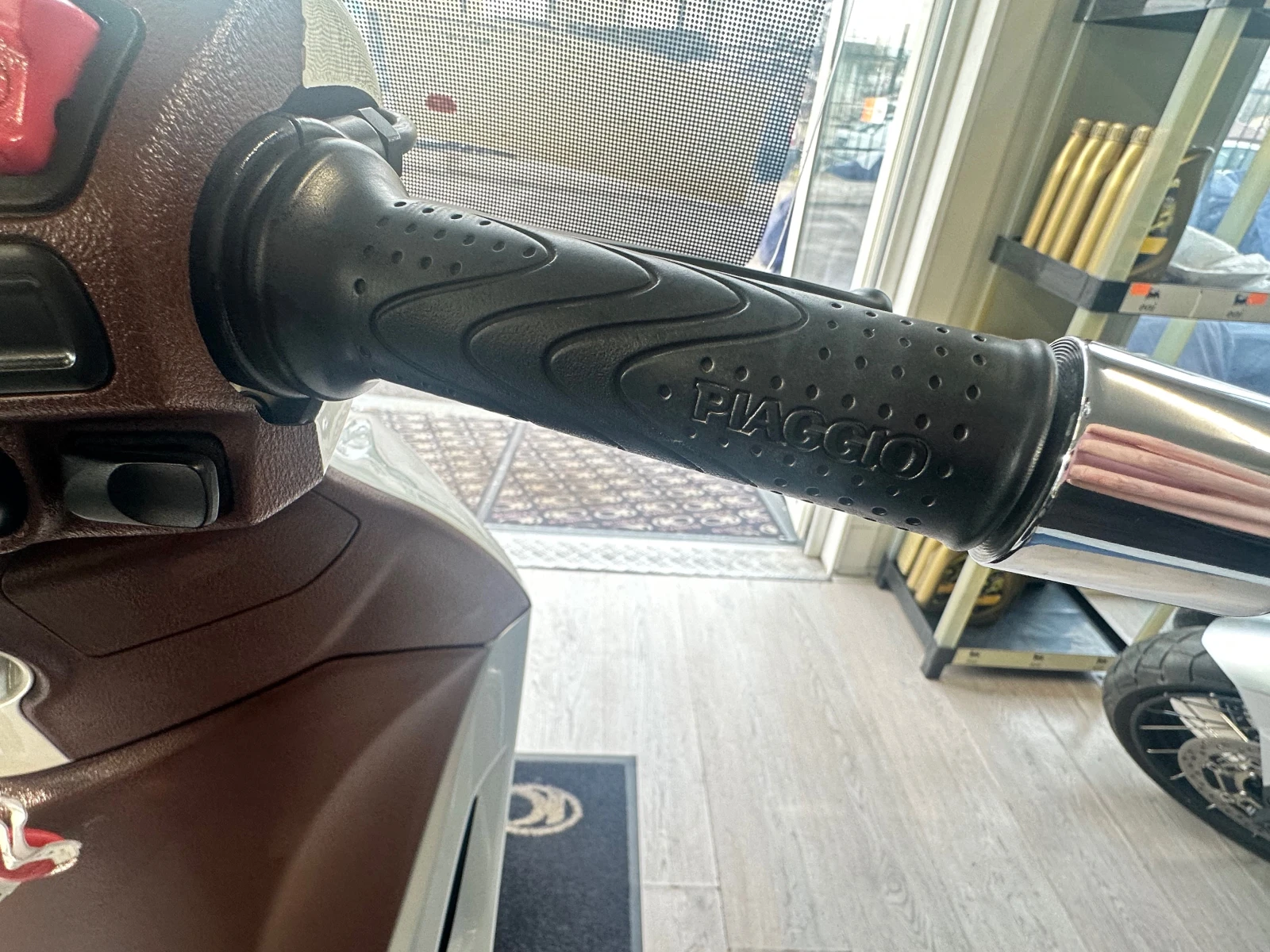 Piaggio Beverly 300i LED 2013г. - изображение 4