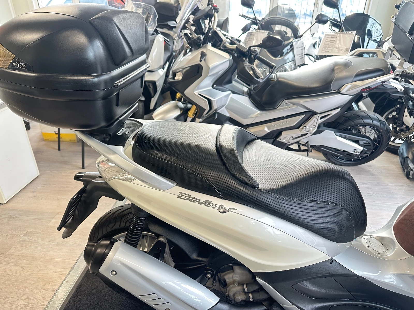 Piaggio Beverly 300i LED 2013г. - изображение 5