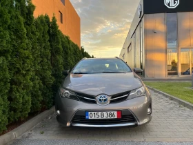Toyota Auris 1.8Hybrid Lounge 136к.с Перфектна!!!, снимка 2
