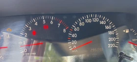 Toyota Corolla 1, 6 i, снимка 3