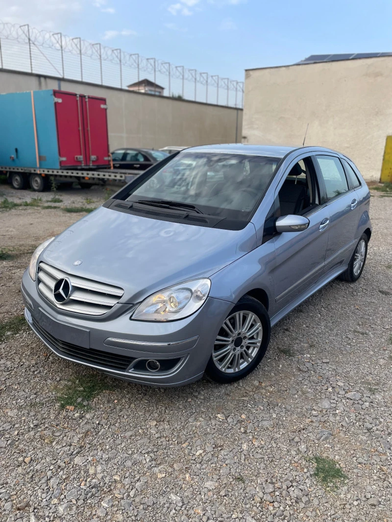 Mercedes-Benz B 180 Автомат перфектен, снимка 8 - Автомобили и джипове - 42294248