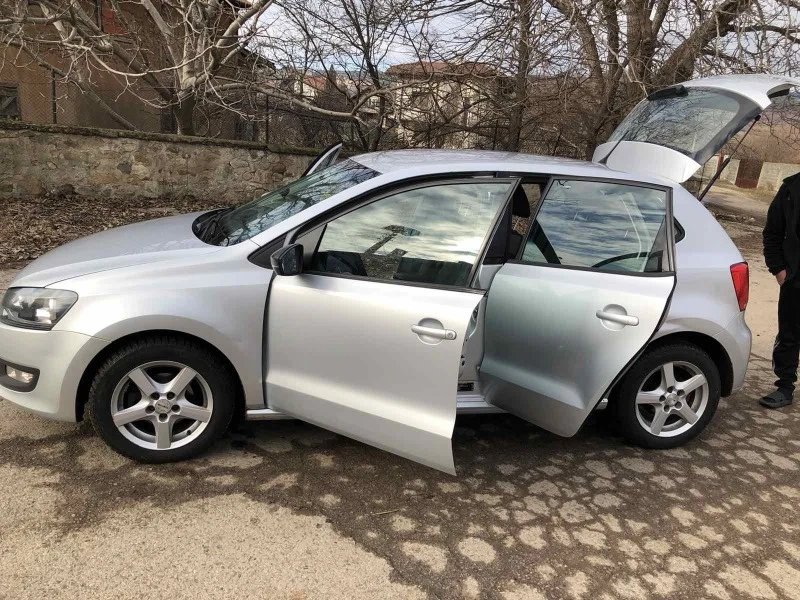 VW Polo 1.6TDI , снимка 6 - Автомобили и джипове - 47202764