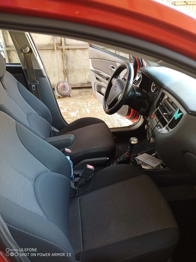 Kia Rio, снимка 6 - Автомобили и джипове - 46961573