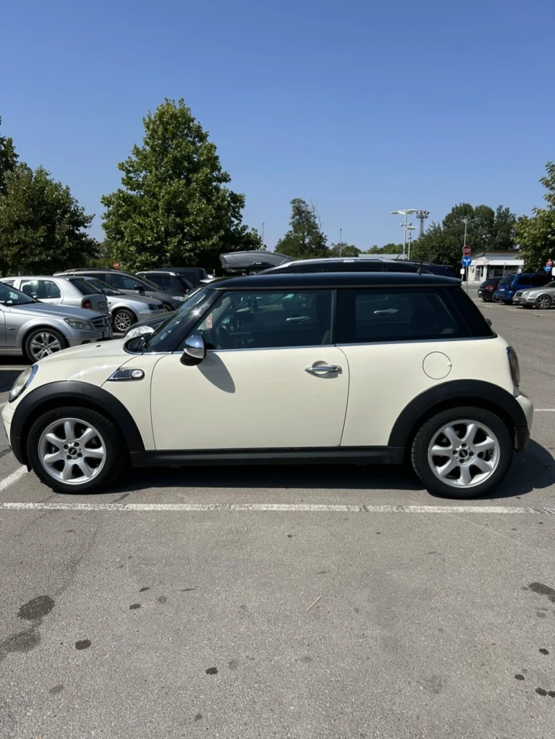 Mini Cooper 1.6 hDi, снимка 4 - Автомобили и джипове - 47413759