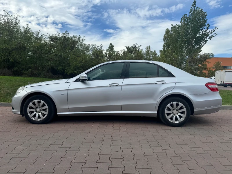 Mercedes-Benz E 200, снимка 3 - Автомобили и джипове - 47610528