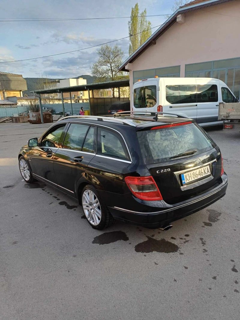 Mercedes-Benz C 220, снимка 5 - Автомобили и джипове - 47894858