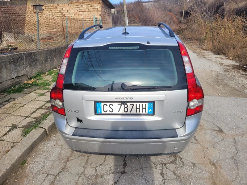 Volvo V50 D, снимка 2 - Автомобили и джипове - 48130935