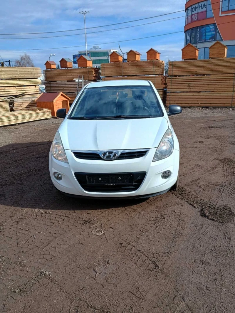 Hyundai I20, снимка 5 - Автомобили и джипове - 48970814