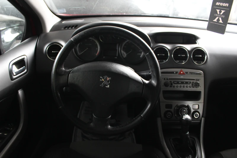 Peugeot 308 1.6I , снимка 10 - Автомобили и джипове - 49298972