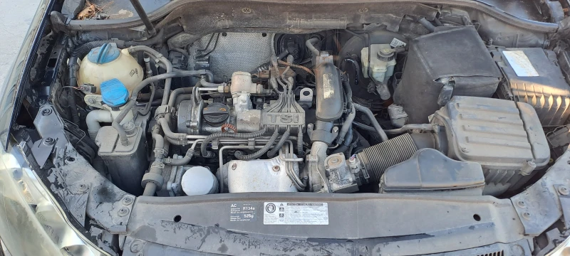 VW Golf 1.2TSI, снимка 2 - Автомобили и джипове - 50105320