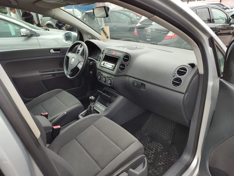 VW Golf Plus 1.9TDI, снимка 10 - Автомобили и джипове - 51866392