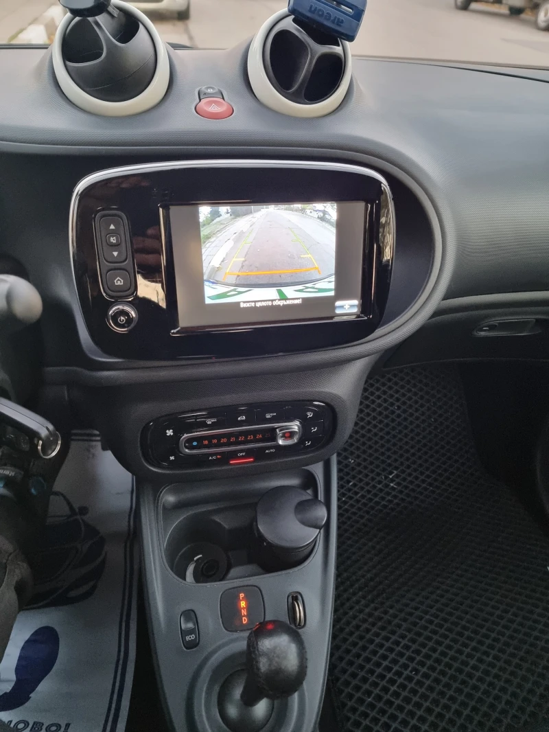 Smart Fortwo EQ 22kW, снимка 9 - Автомобили и джипове - 52380278