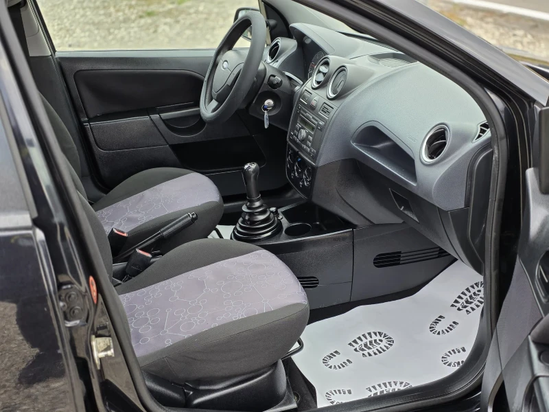 Ford Fiesta 1.4 tdci 70 k.c. , снимка 12 - Автомобили и джипове - 52381027