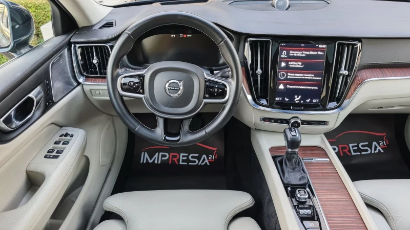 Volvo V60 Inscription D4 190kc.4x4 head-up Key less, снимка 11 - Автомобили и джипове - 52725148