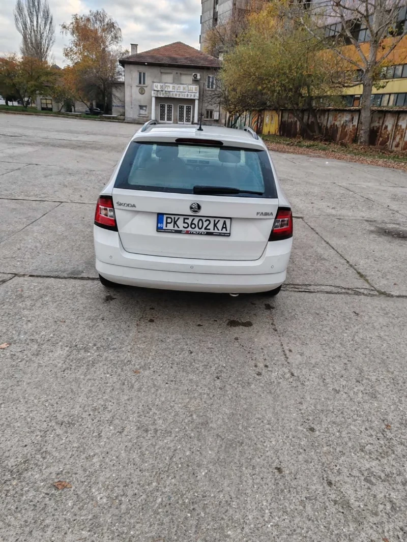 Skoda Fabia, снимка 3 - Автомобили и джипове - 52788287