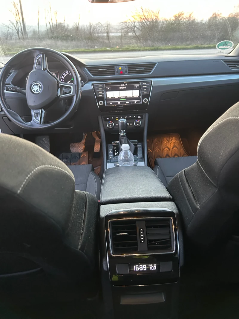 Skoda Superb 190 КОНЯ, снимка 12 - Автомобили и джипове - 52835197