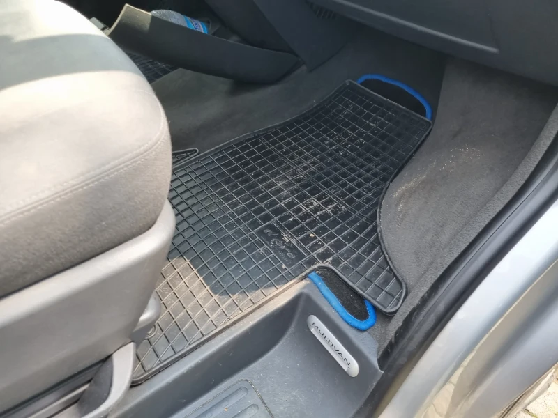 VW Multivan T5, снимка 10 - Автомобили и джипове - 53081007