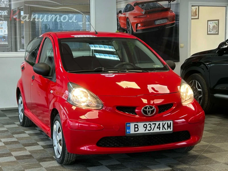 Toyota Aygo 1.0I 5 Врати Климатик, снимка 3 - Автомобили и джипове - 53513242