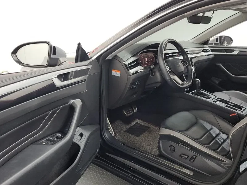 VW Arteon 2.0 Tdi Prestige 4Motion, снимка 10 - Автомобили и джипове - 56114227