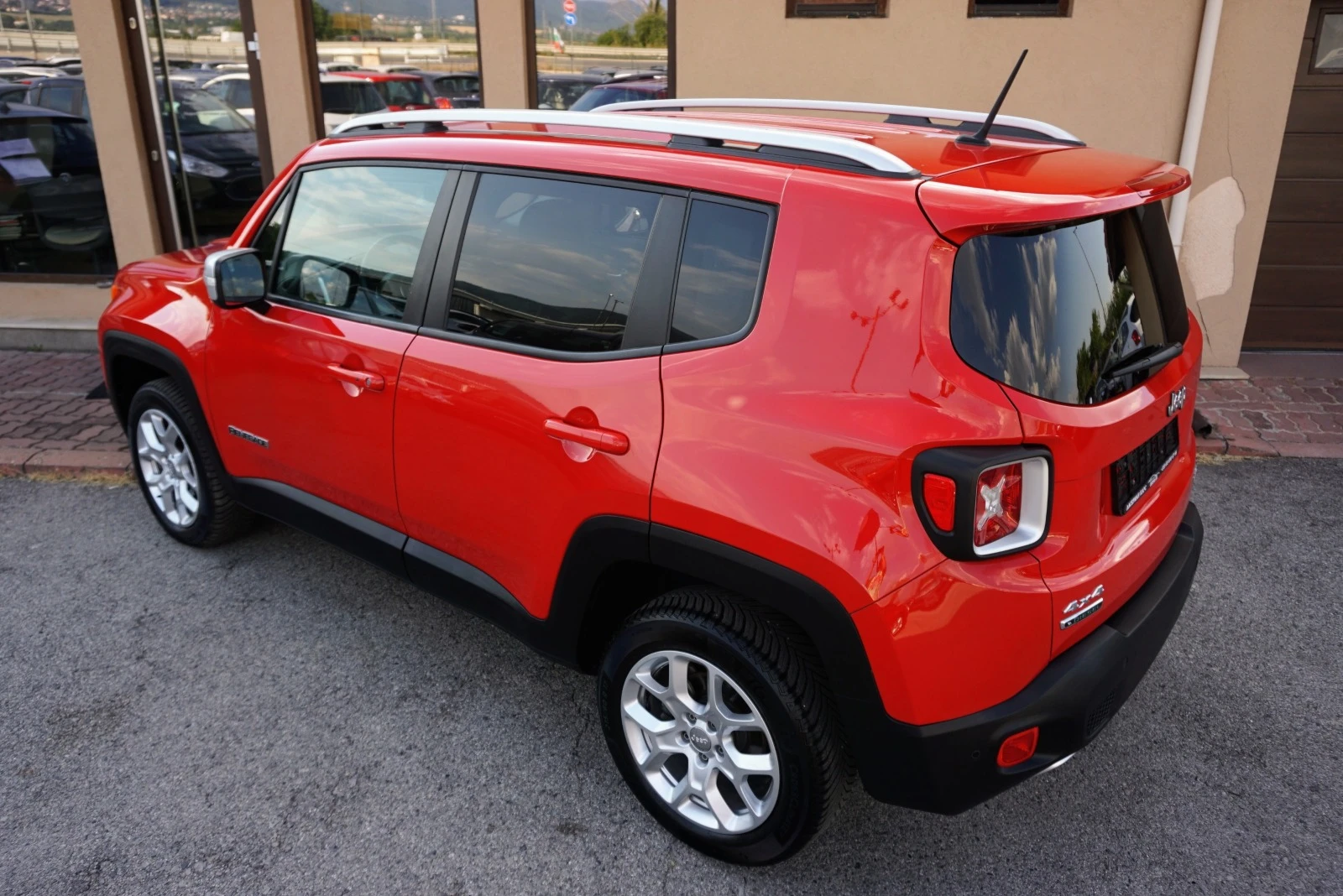 Jeep Renegade 2.0 mjt 4x4 AUTO - изображение 3