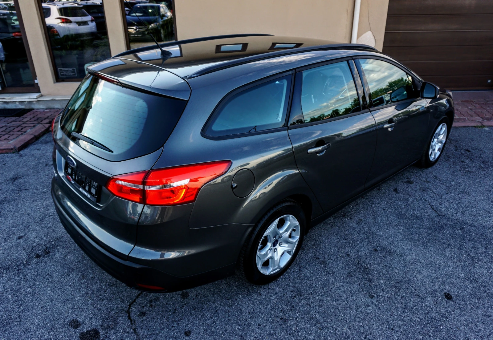 Ford Focus 1.6i GPL TITANIUM - изображение 3