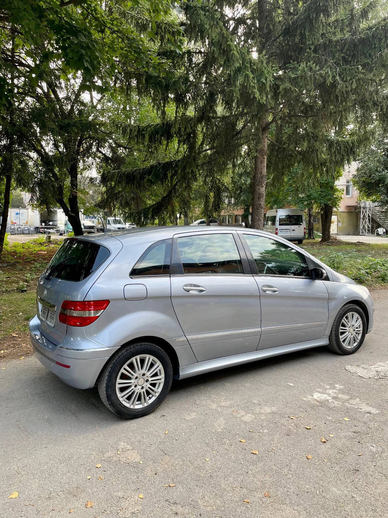 Mercedes-Benz B 180 Автомат перфектен - изображение 5