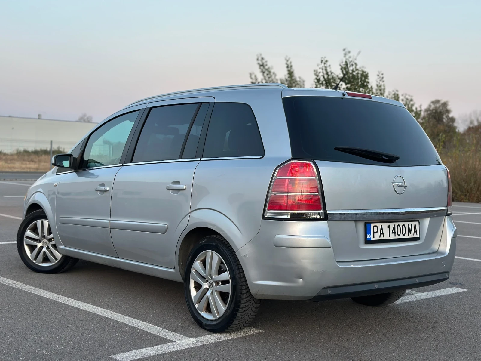 Opel Zafira 1.9 CDTI 120кс 6+ 1 - изображение 4