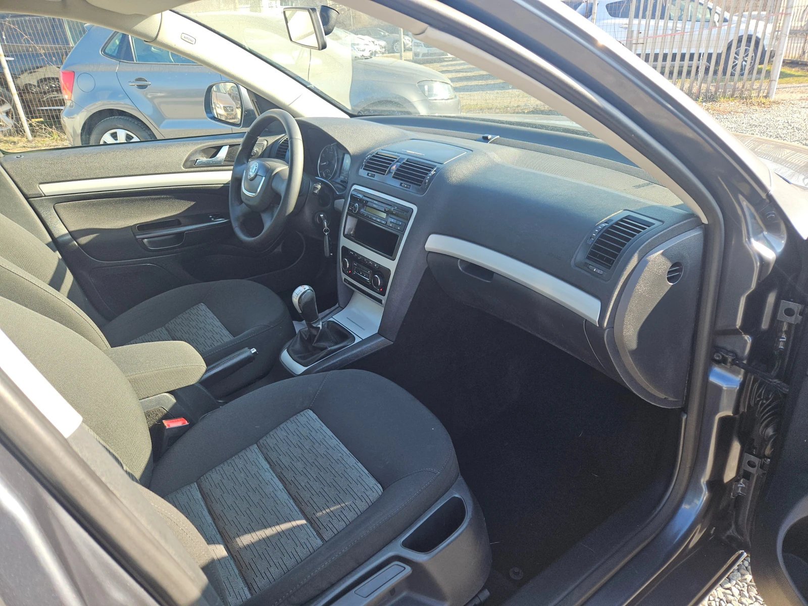 Skoda Octavia 1.8-160к.с | Mobile.bg — изображение 14