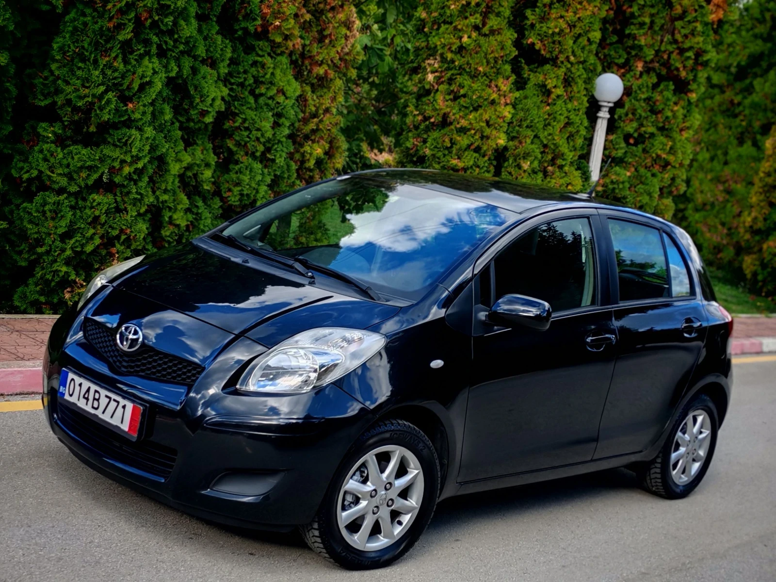 Toyota Yaris 1.0(70)* FACELIFT* EURO-5*  *  | Mobile.bg   3