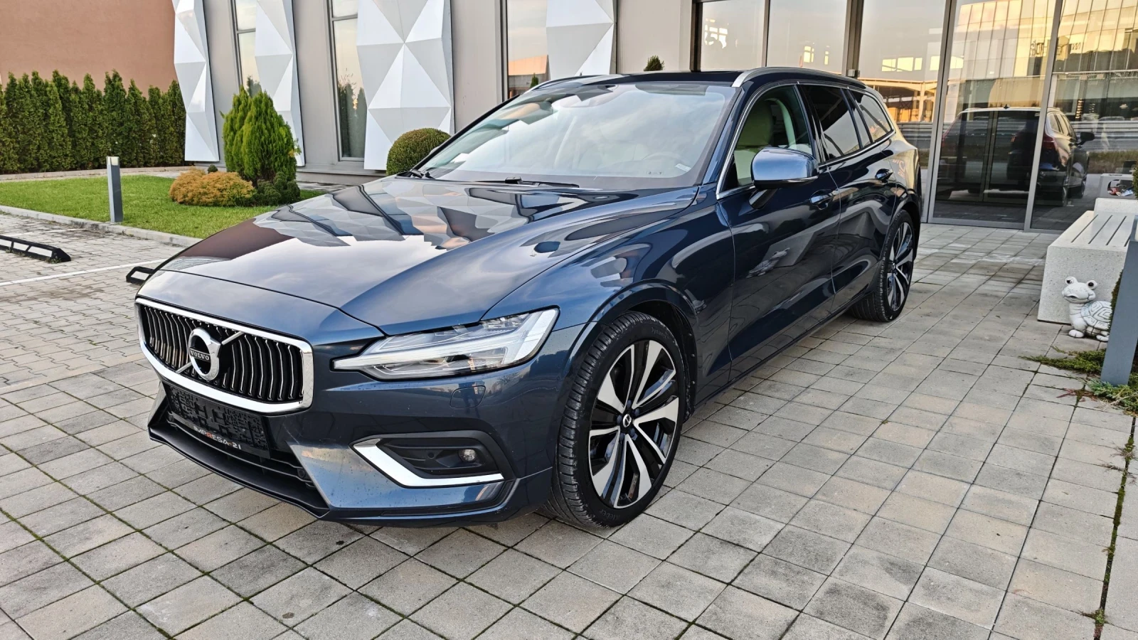 Volvo V60 Inscription D4 190kc.4x4 head-up Key less | Mobile.bg   1