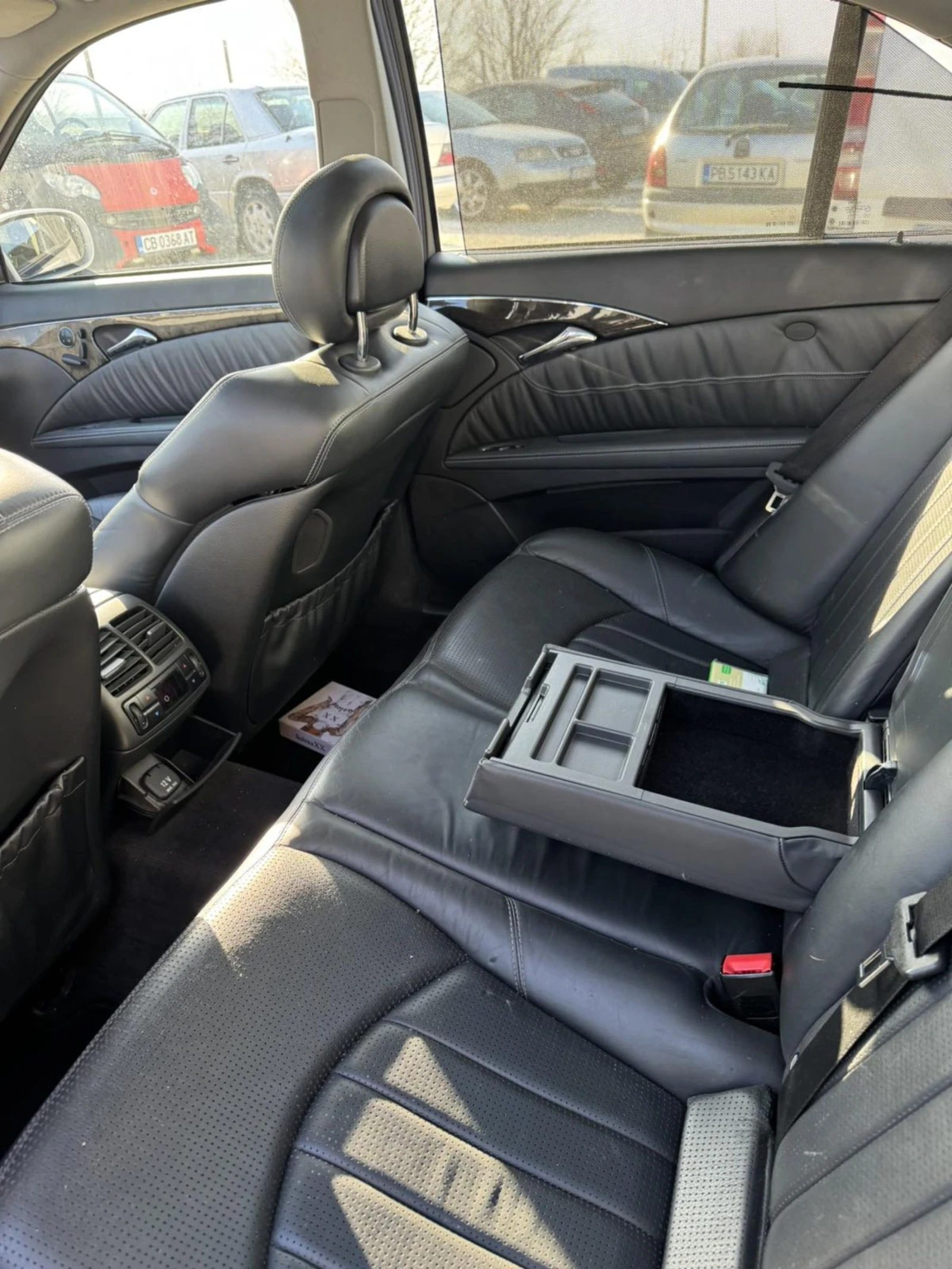 Mercedes-Benz E 55 AMG, снимка 12 - Автомобили и джипове - 52792792